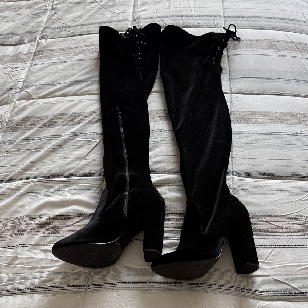 Sleek and Sexy Black Thigh High Boots